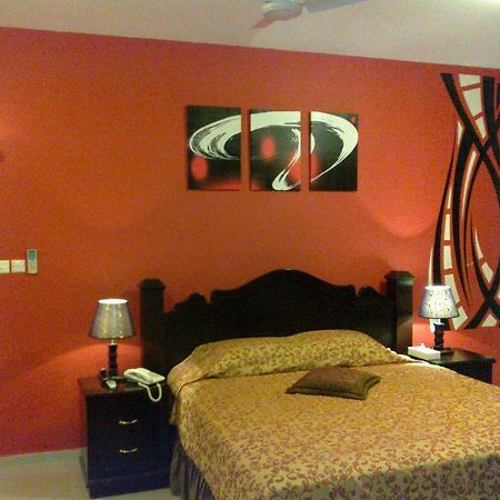 مسقط Al Shiraa Hotel Apartments الغرفة الصورة